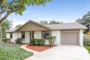 302 N MILLER RD VALRICO, FL 33594